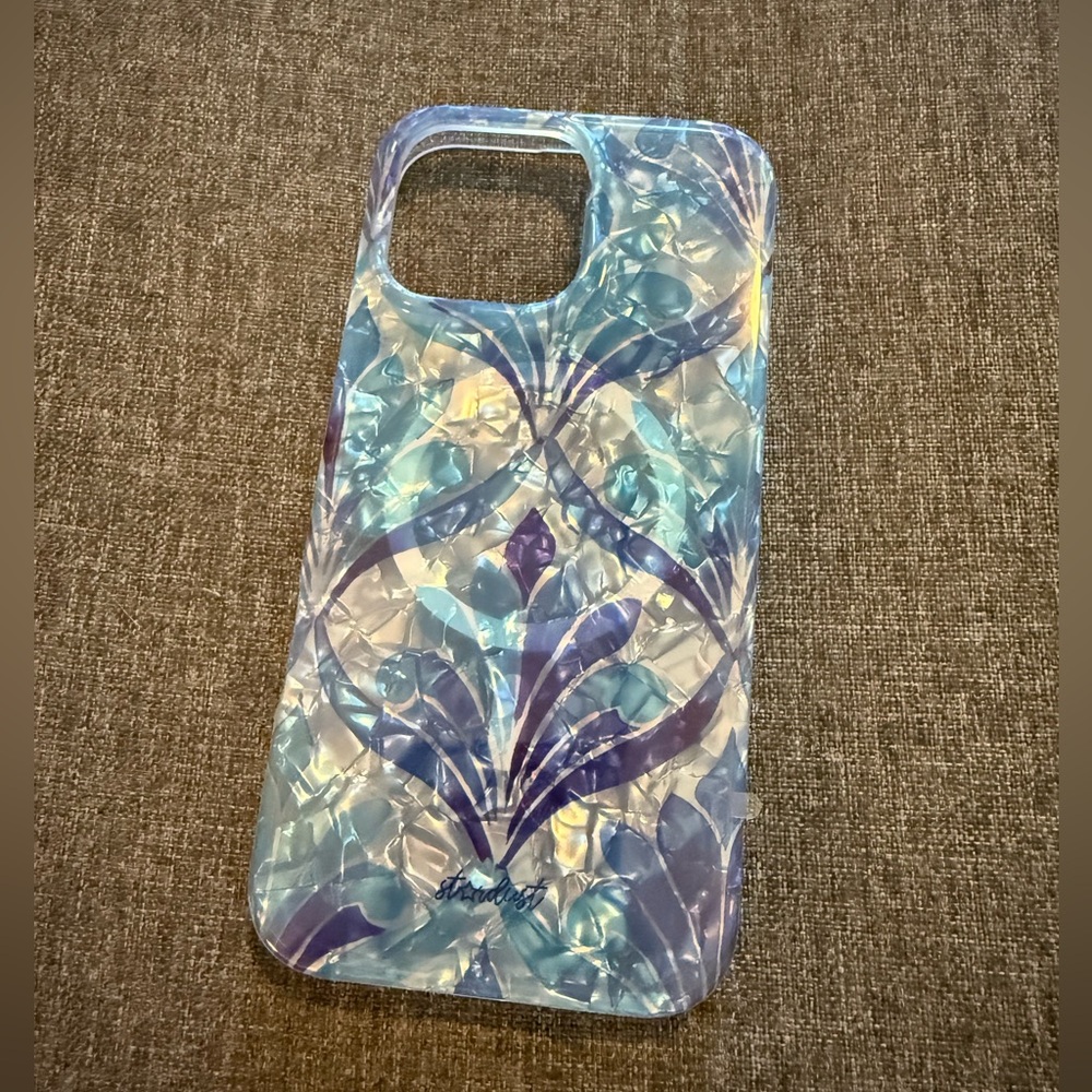 Aquamarine Pearl MagSafe IPhone Case - Picture 2 of 3